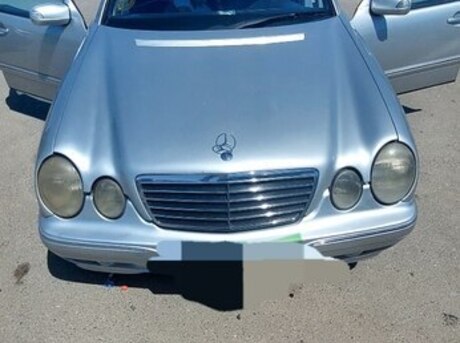 Mercedes E 220 d 1999