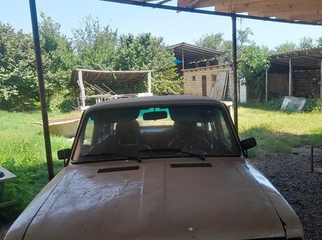 LADA (VAZ) 2106