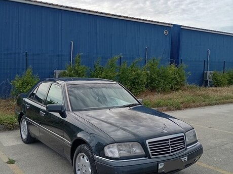 Mercedes C 200