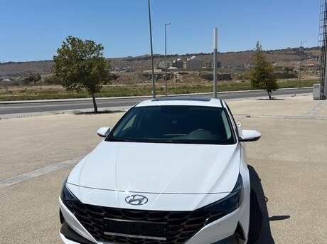 Hyundai Elantra 2021