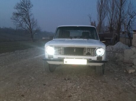 LADA (VAZ) 21011 1986