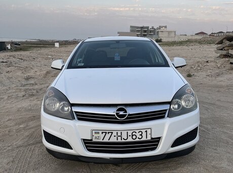 Opel Astra 2010