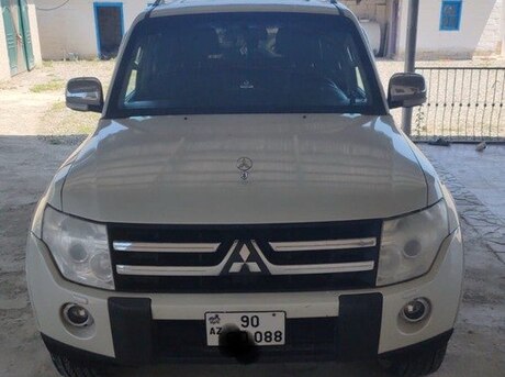 Mitsubishi Pajero 2008