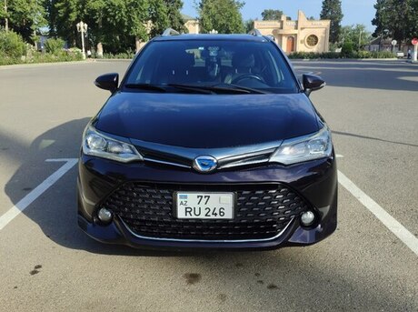 Toyota Corolla Fielder 2015