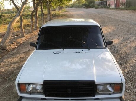 LADA (VAZ) 2107 2000