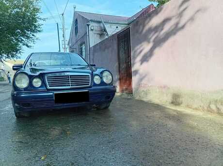 Mercedes E 240 1998
