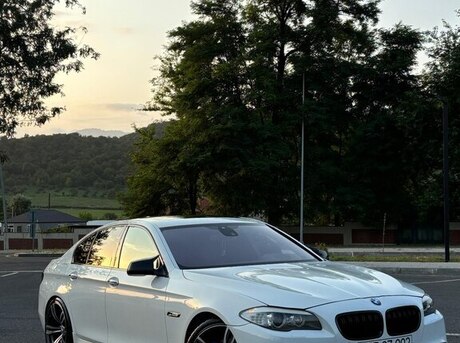 BMW 528 2010