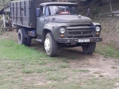 ZIL 130