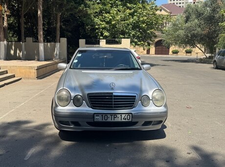 Mercedes E 240 2000
