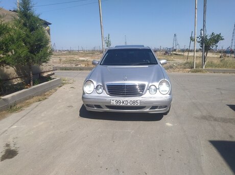 Mercedes E 320 2000