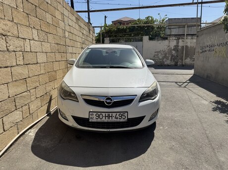 Opel Astra 2010