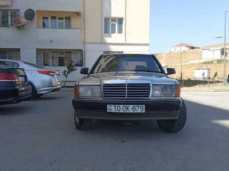 Mercedes 190 1985