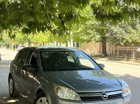 Opel Astra 2005