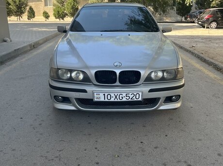 BMW 520
