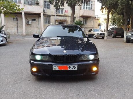 BMW 528