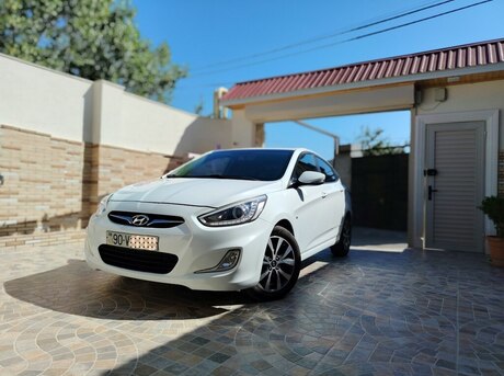 Hyundai Accent 2013