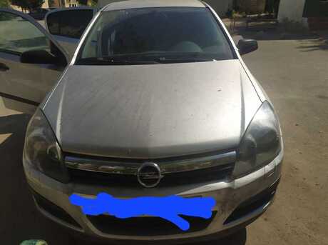 Opel Astra 2004