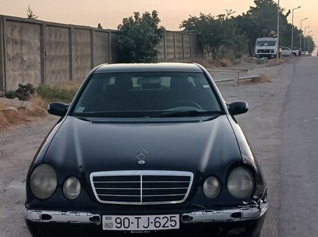 Mercedes E 220 d 2001