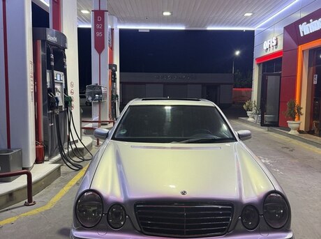 Mercedes E 280 2000
