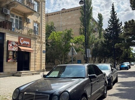 Mercedes E 240 1997