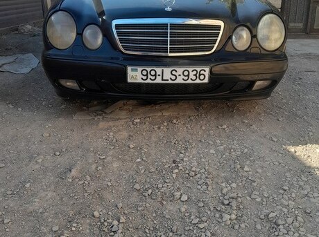 Mercedes E 220 d 2000