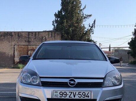 Opel Astra 2004