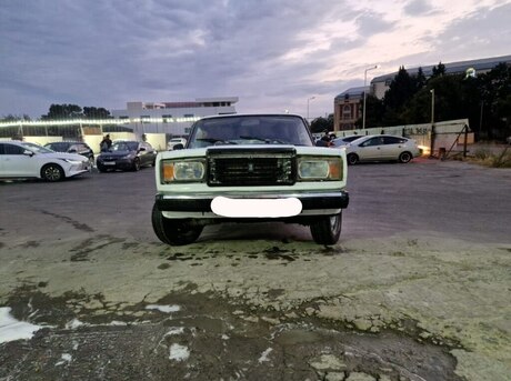 LADA (VAZ) 2107