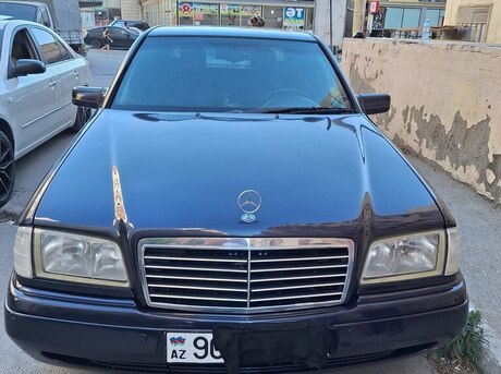 Mercedes C 180