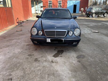 Mercedes E 220 d 2002