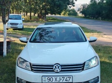 Volkswagen Passat 2011