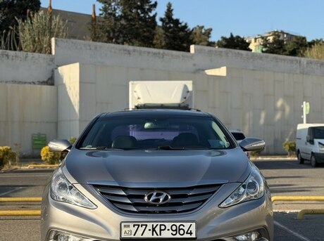 Hyundai Sonata 2010