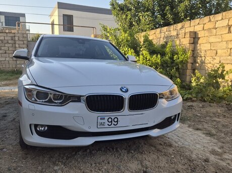 BMW 320 2013