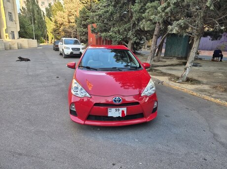 Toyota Prius C 2012