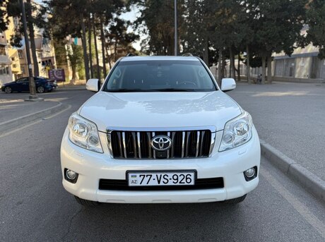 Toyota Land Cruiser Prado 2013