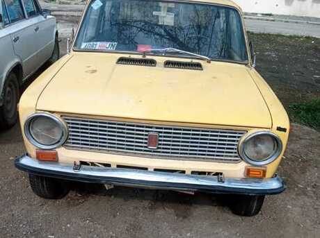 LADA (VAZ) 21011