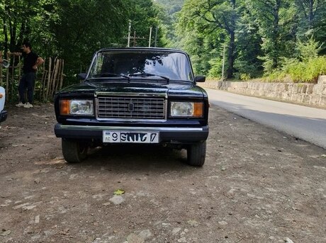LADA (VAZ) 2107