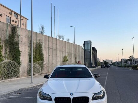 BMW 528