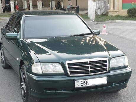Mercedes C 180