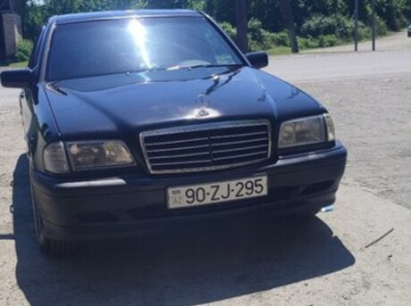 Mercedes C 180
