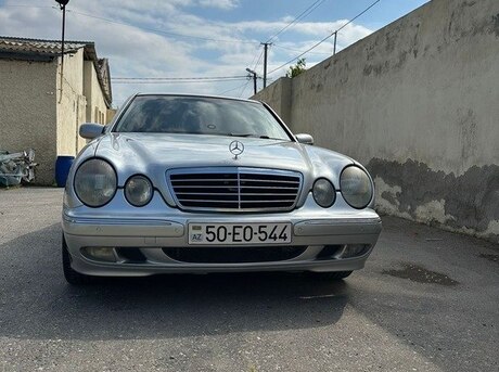 Mercedes E 240 2000