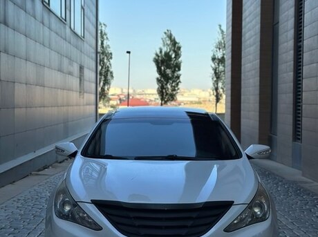 Hyundai Sonata 2010