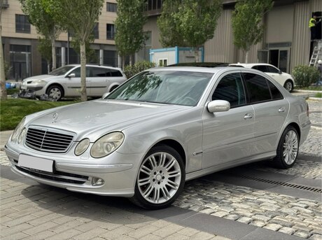 Mercedes E 320