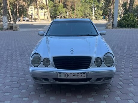 Mercedes E 270 2001