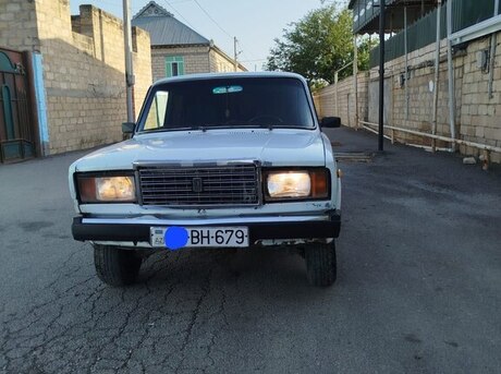 LADA (VAZ) 2107 2000