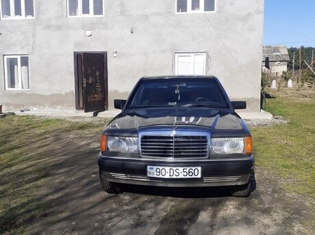 Mercedes 190 1990