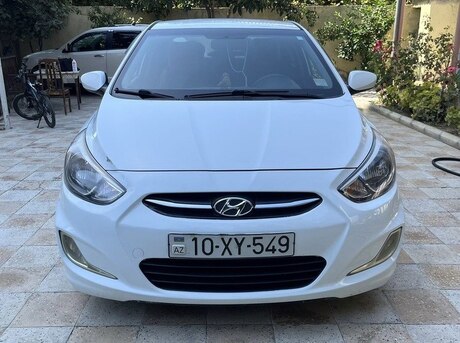 Hyundai Accent 2015