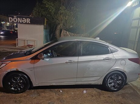 Hyundai Solaris 2013