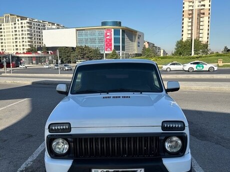 LADA (VAZ) Niva 2008