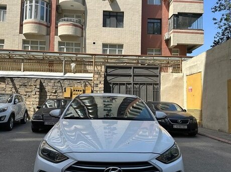 Hyundai Avante 2016
