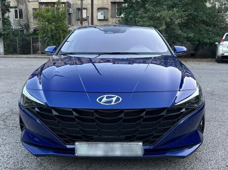 Hyundai Elantra 2022